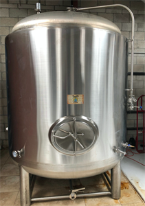 30 BBL (900 gl) Double Walled Brite Tank