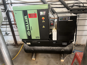 Screw Drive Air Compressor Like New